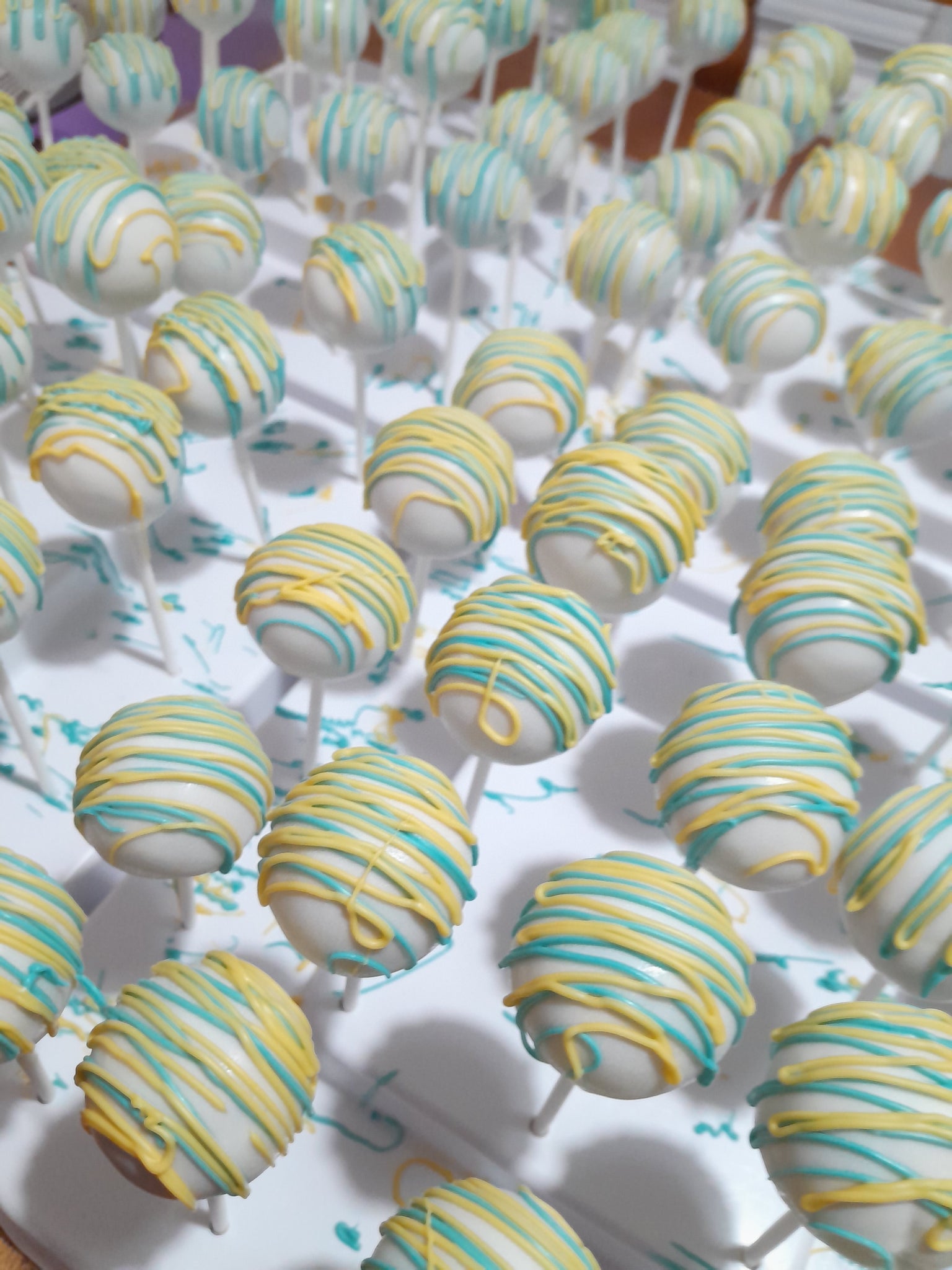 Purchase Wholesale cake pops. Free Returns & Net 60 Terms on Faire.com