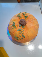 Pumpkin themed cake by 23sweets.com