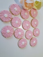 decorated daisy sugar cookies, pink daisy cookies 23sweets.com