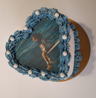 Heart cake 6” Cake with buttercream frosting in heart shape