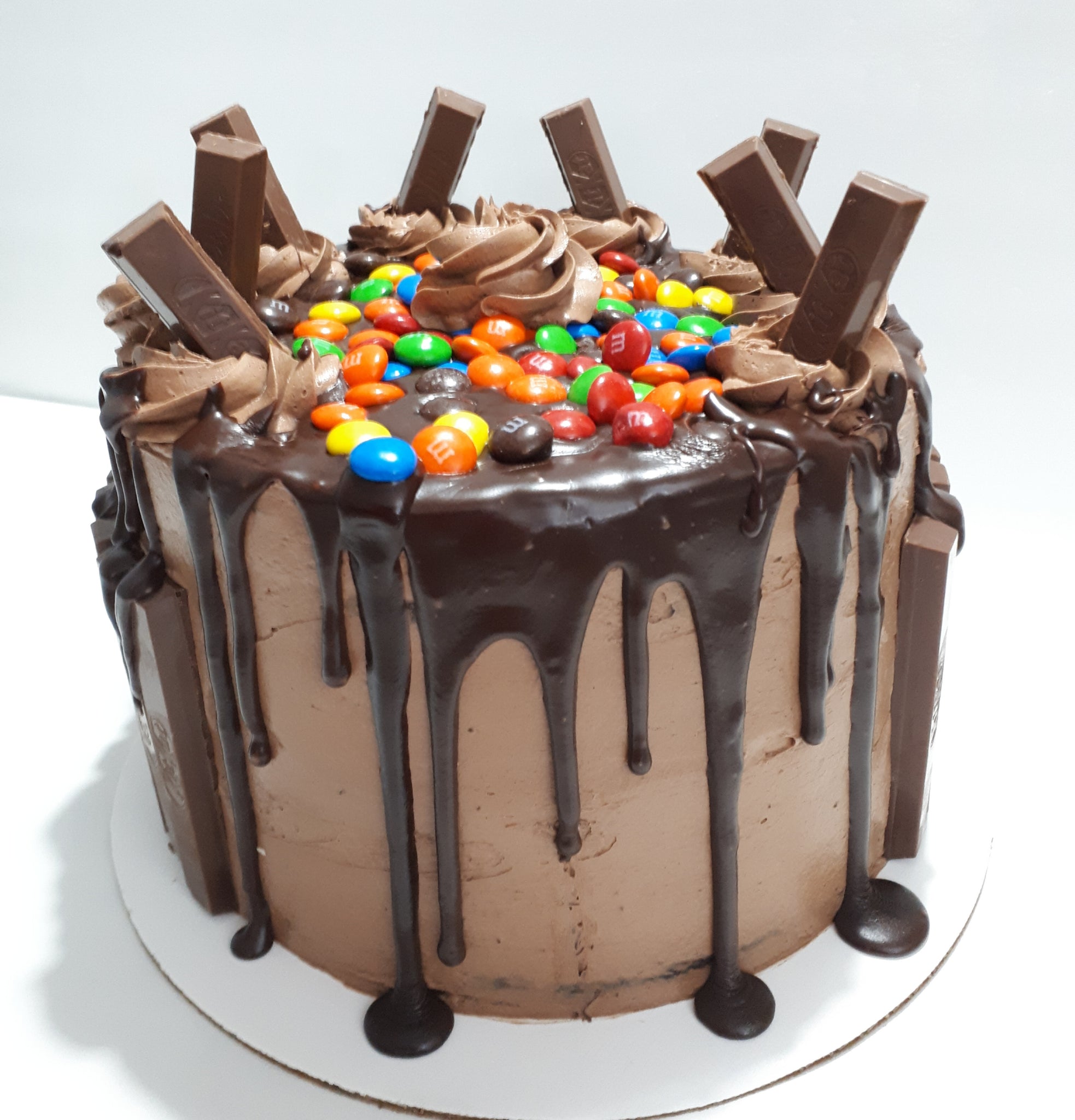 4 inch CHOCOLATE CANDY BAR CAKE WITH CHOCOLATE GANACHE DRIP ...