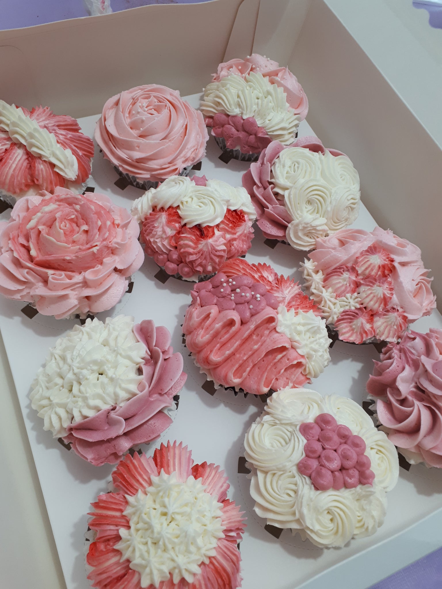 SET. 100 Caissettes à Mini Cupcakes Muffins Rose Fleurs