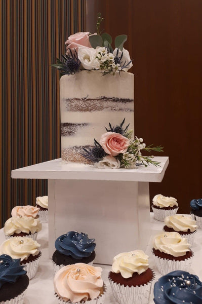 naked wedding cake, wedding cake, wedding cakes, bakery near me, baked goods, Ottawa wedding cakes